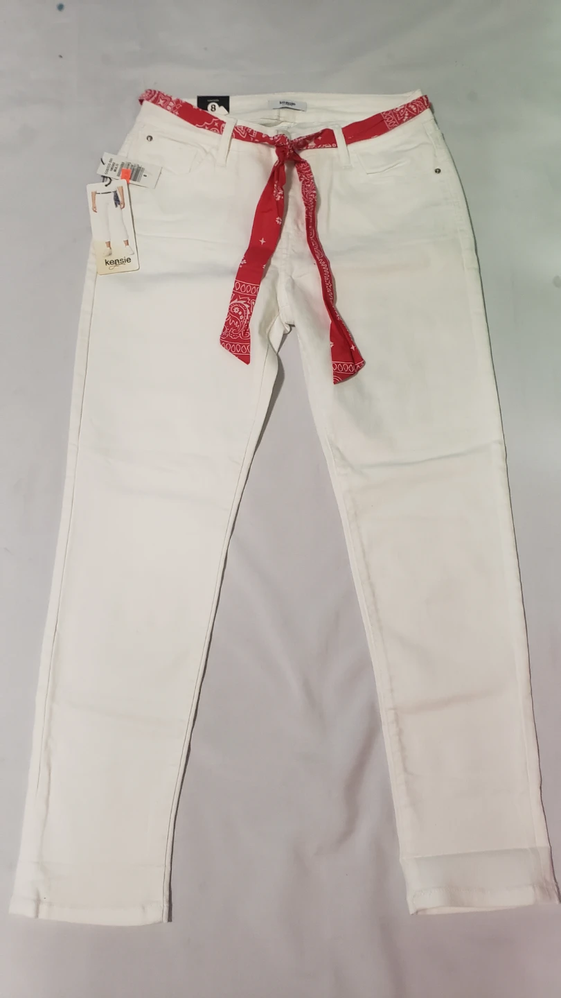 Brand new Kensie Women's White Jeand With Belt Size 8 - photo 3