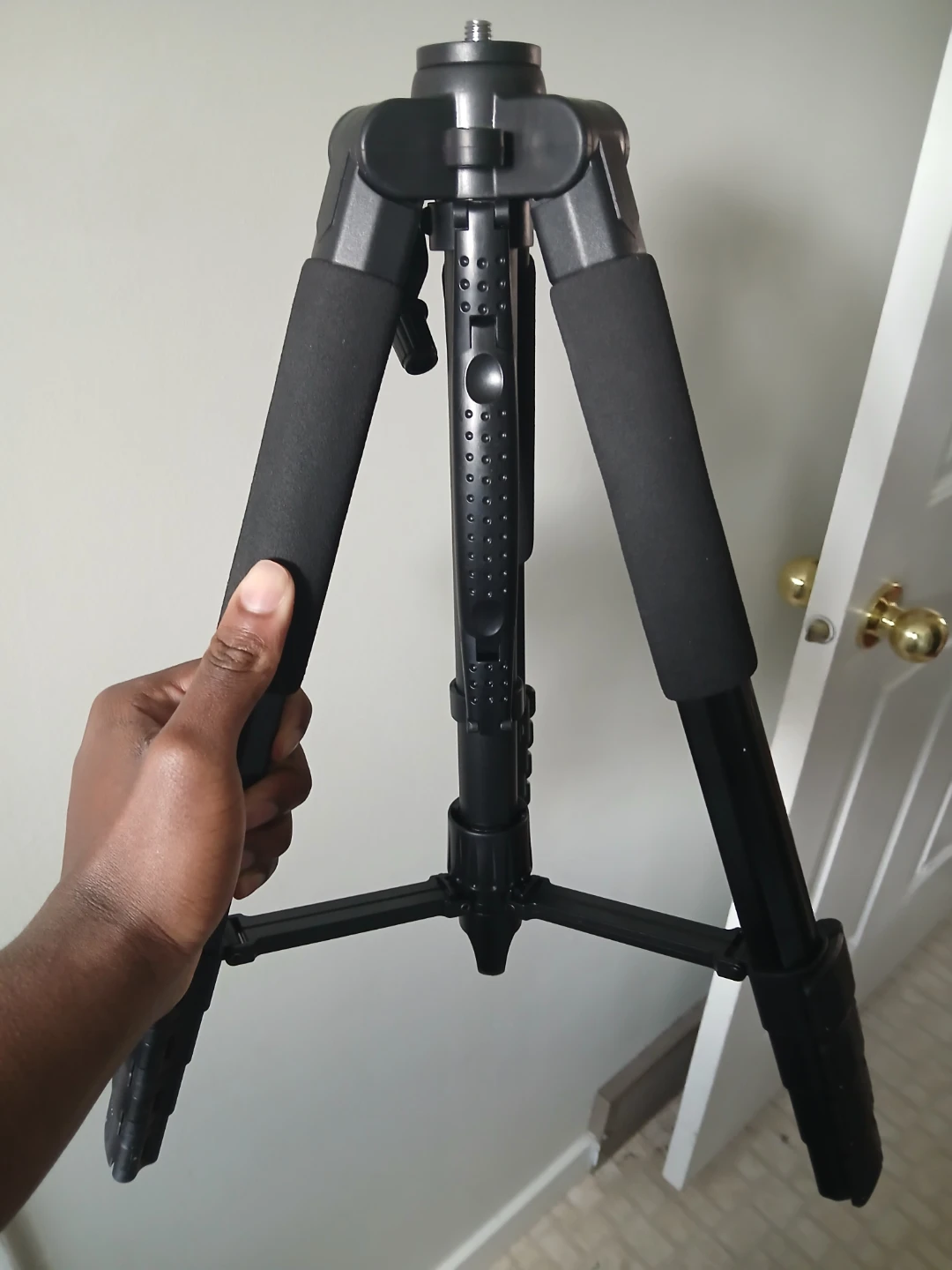 JOILCAN Versatile Photographic Tripod - photo 3