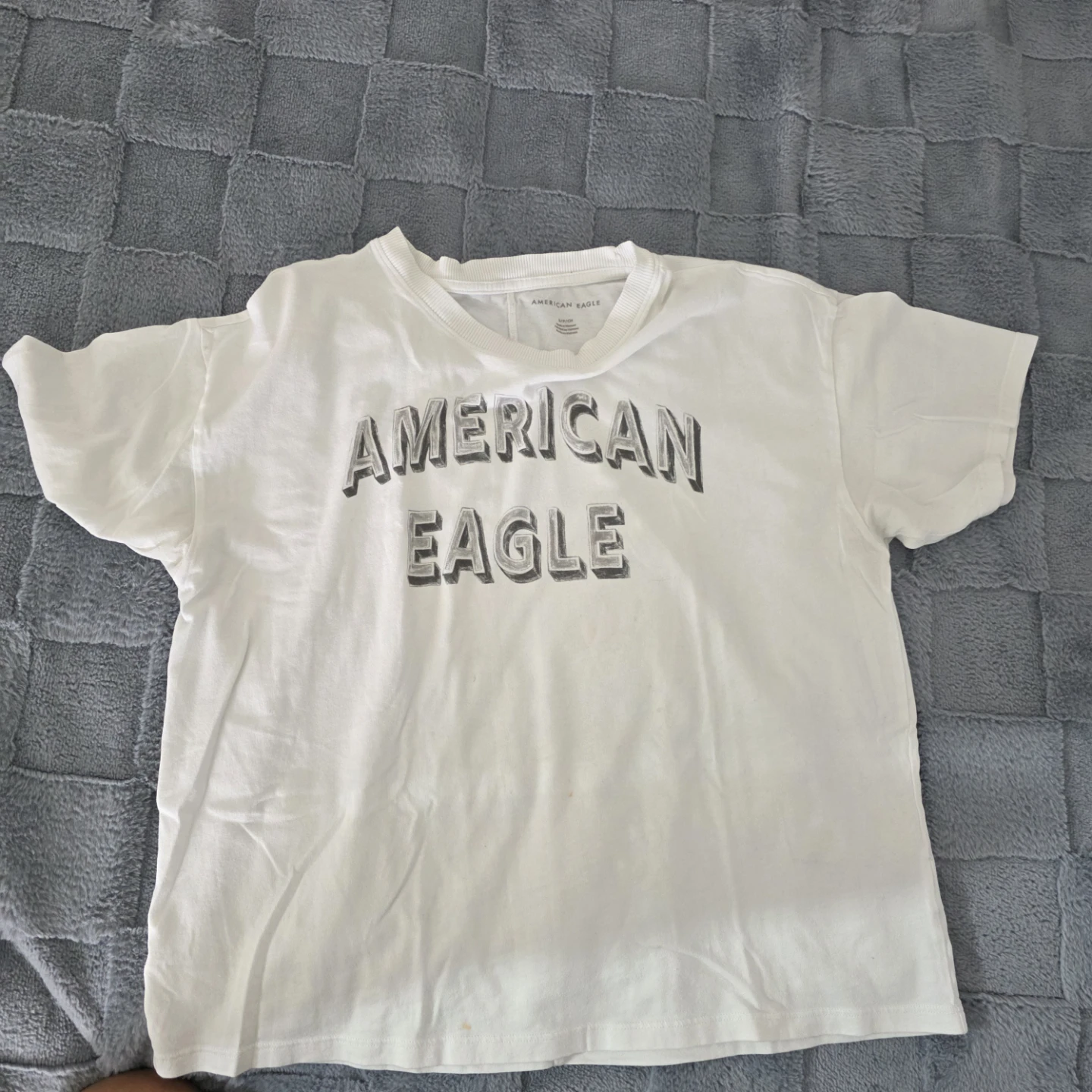 American Eagle White Graphic T-Shirt