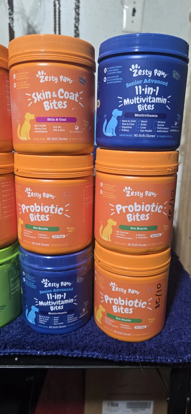 Zesty Paws Dog Treats - Calming, Allergy & Probiotic Bites