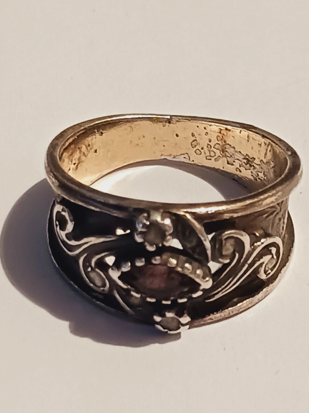 Sterling Silver 925 Vintage Ornate Ring w/ Red Stone - photo 3