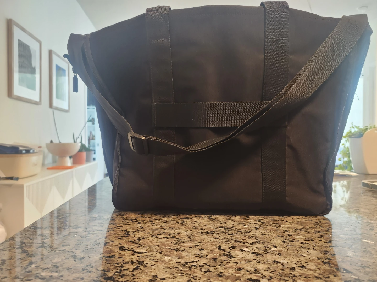 Large Black Tote/Duffel Bag – FWD (SportChek) - photo 2