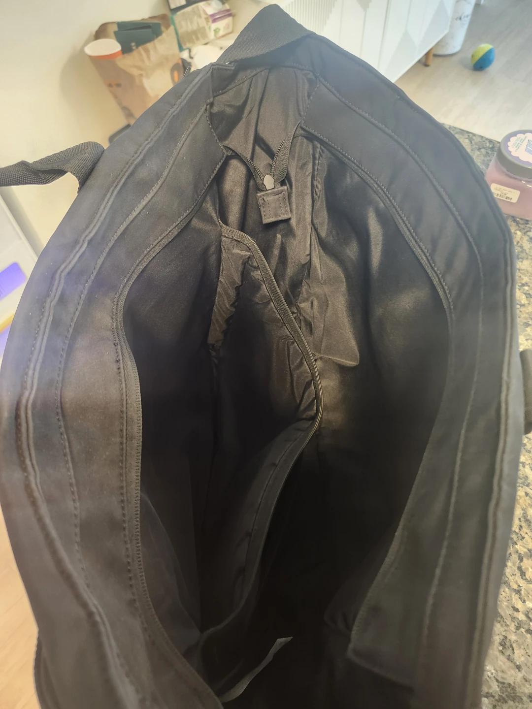 Large Black Tote/Duffel Bag – FWD (SportChek) - photo 4