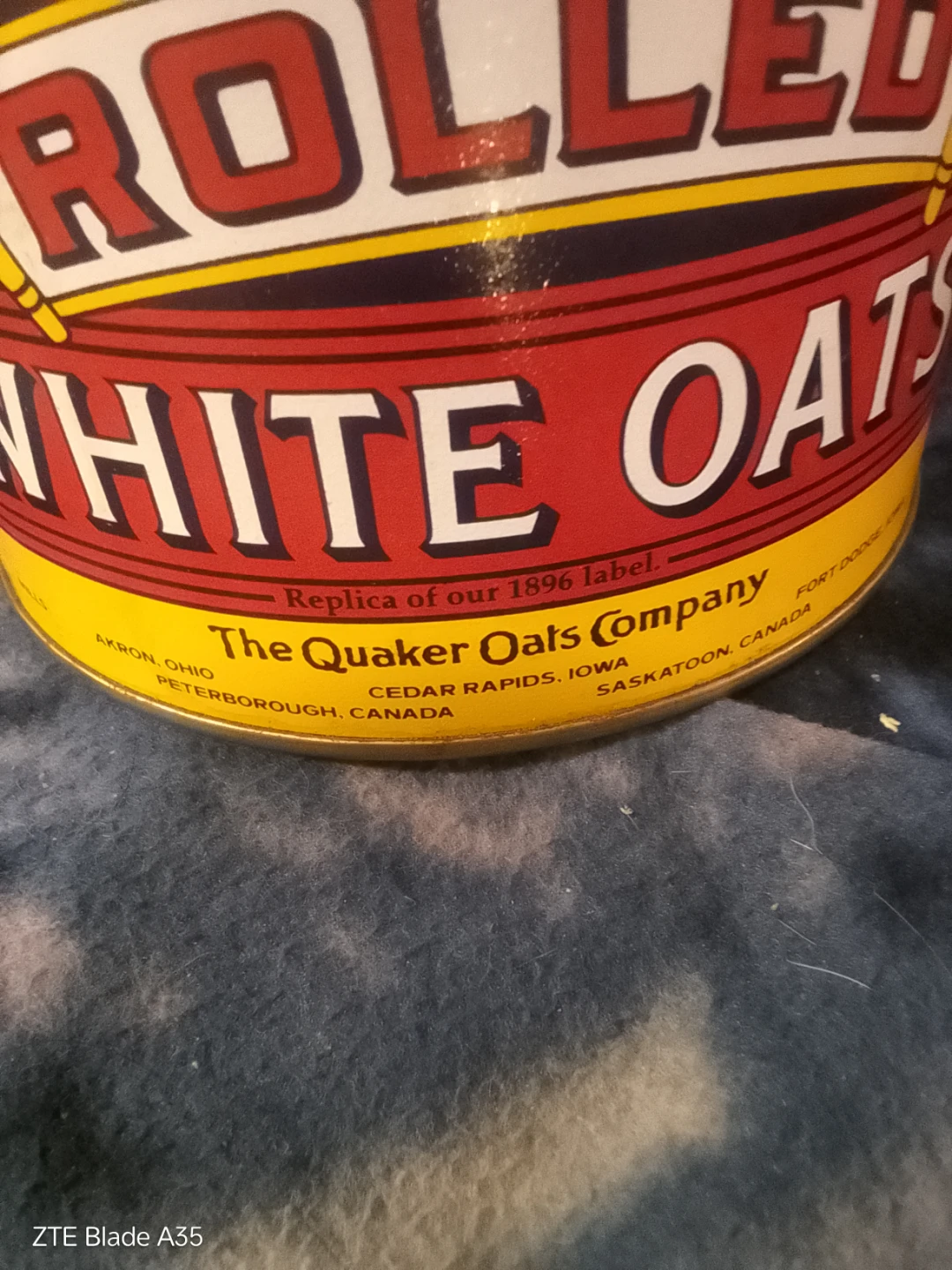 Vintage Quaker oats tin - photo 3