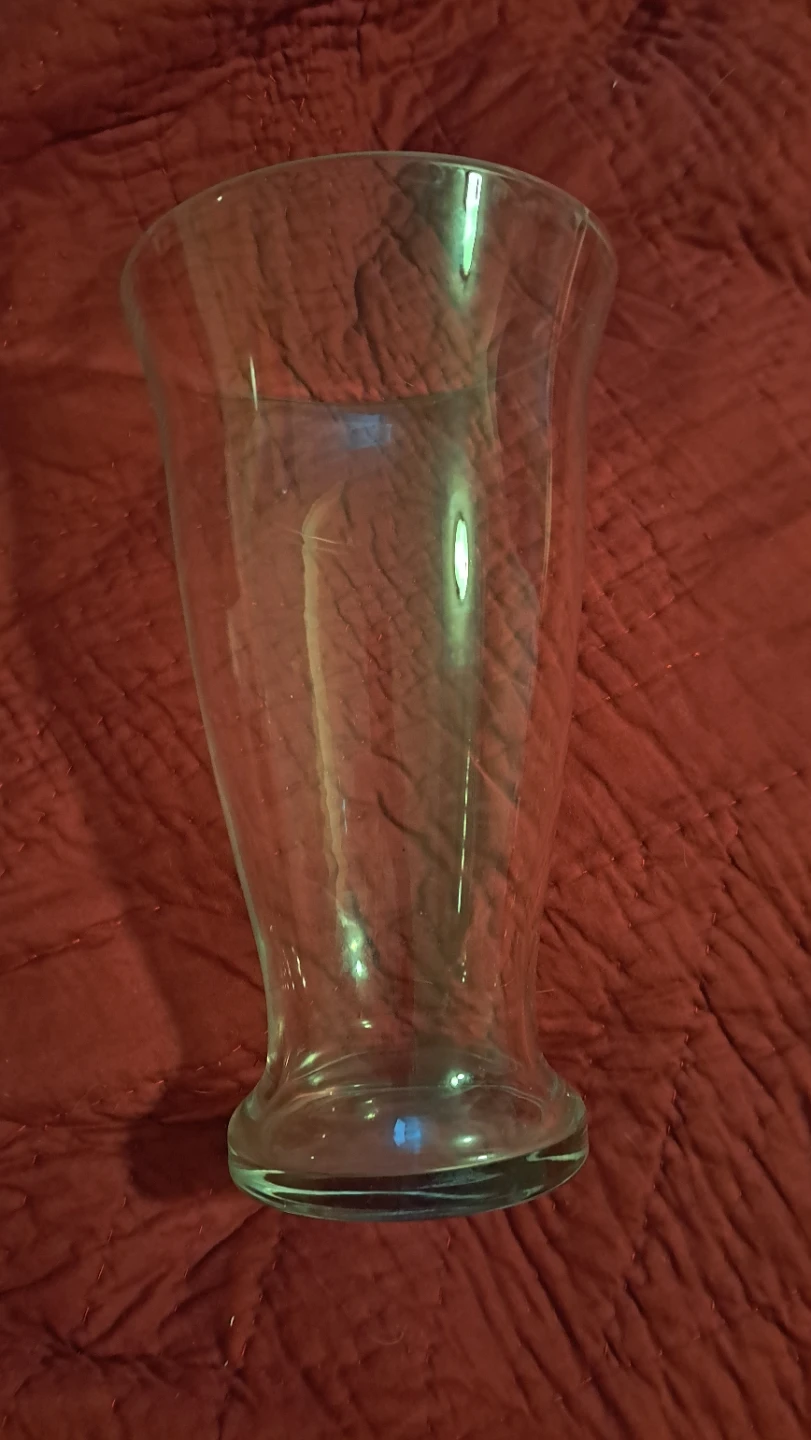 Clear Glass Vase - photo 2