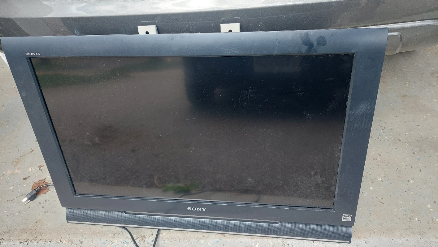 Sony Bravia KDL-32L4000 LCD Digital Colour TV