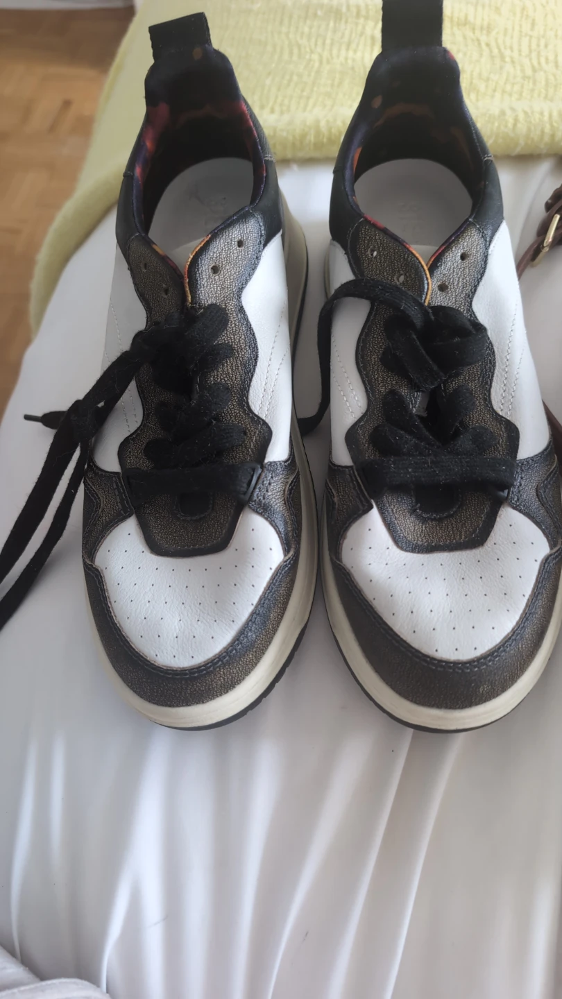 Women's Fashion Sneakers