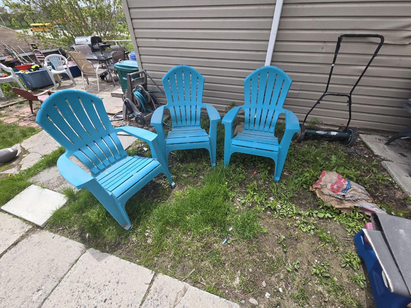 $20 per chair retail $40 plus taxs. - photo 2