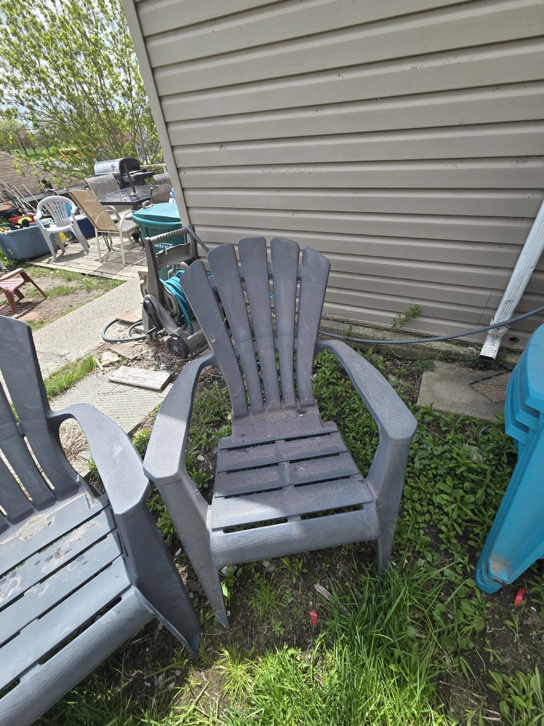 $20 per chair retail $40 plus taxs. - photo 4