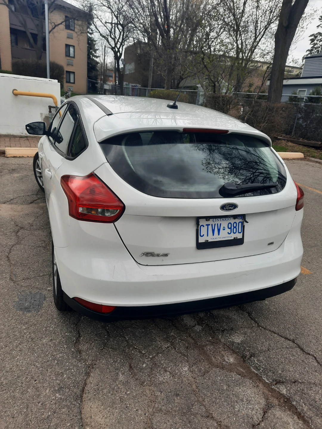 2018 Ford Focus SE 5-Door Hatchback - photo 2