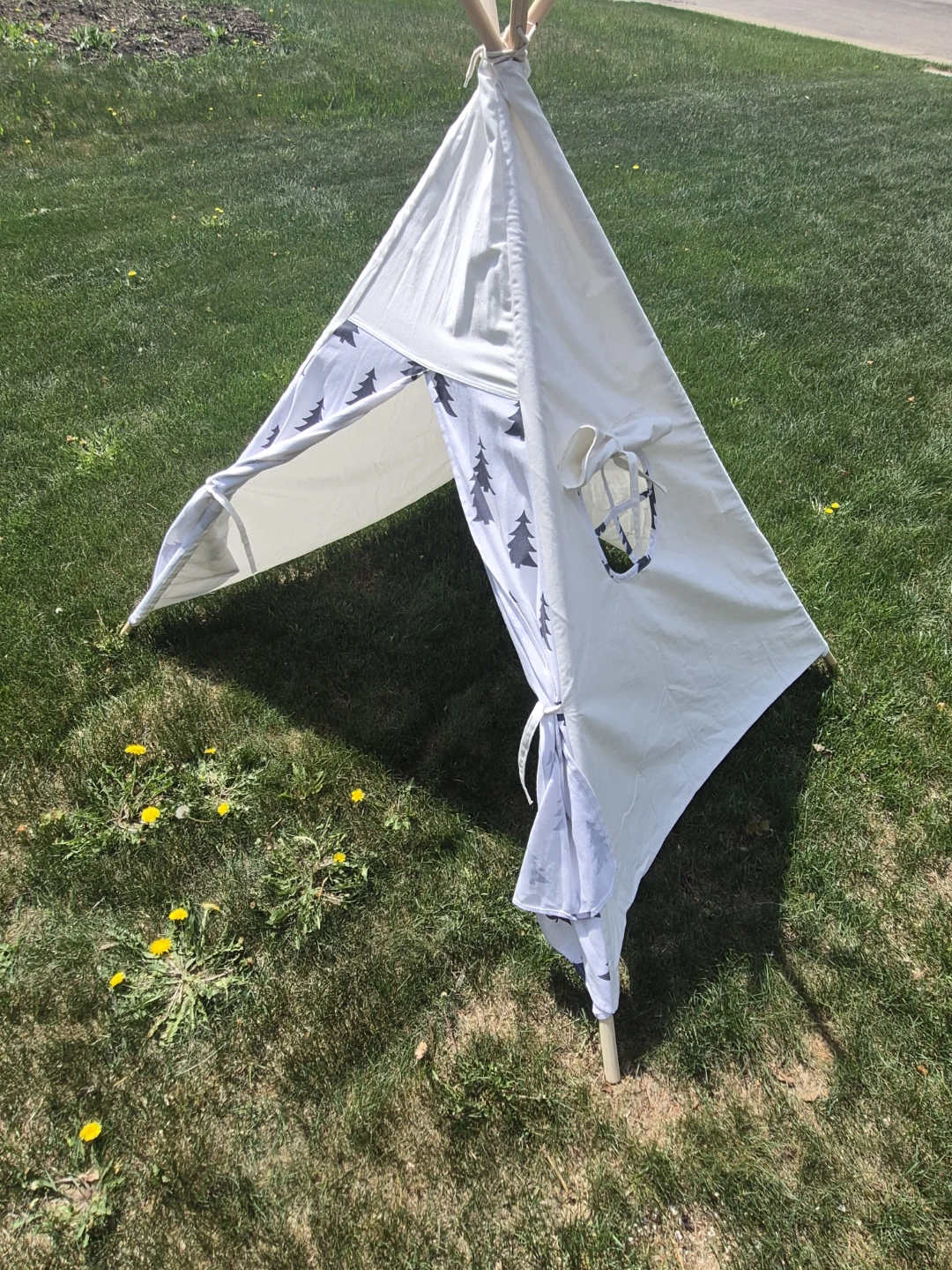 White Kids Play Tent with Tree Pattern