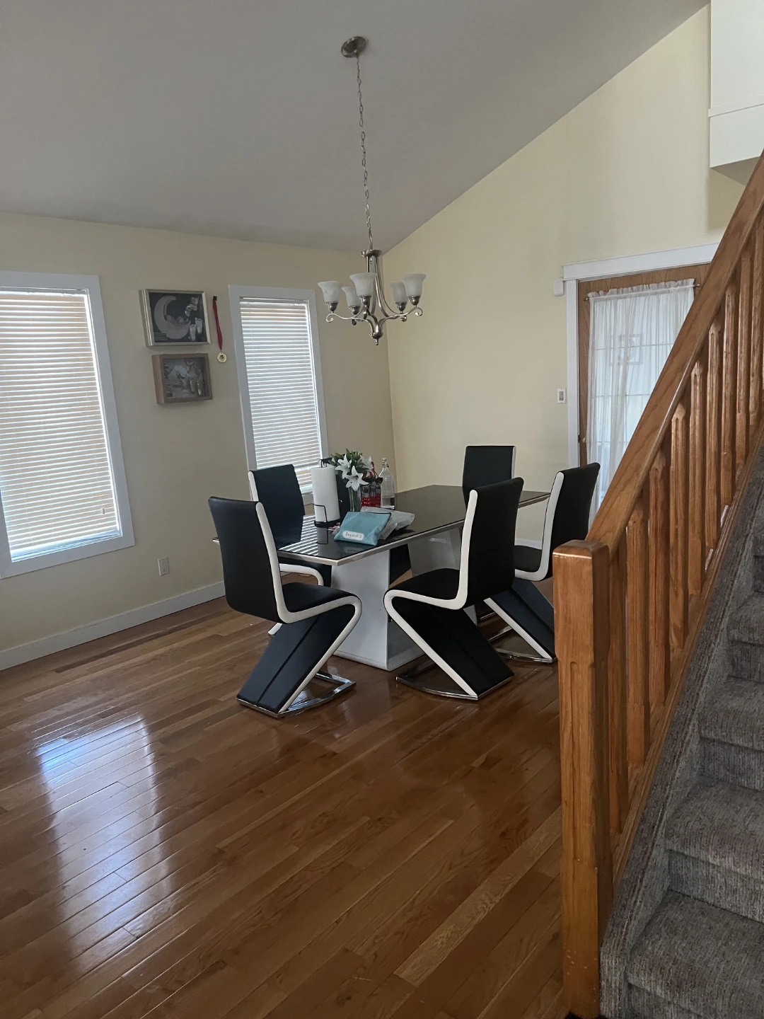 Modern Black and White Living Room Set - photo 3