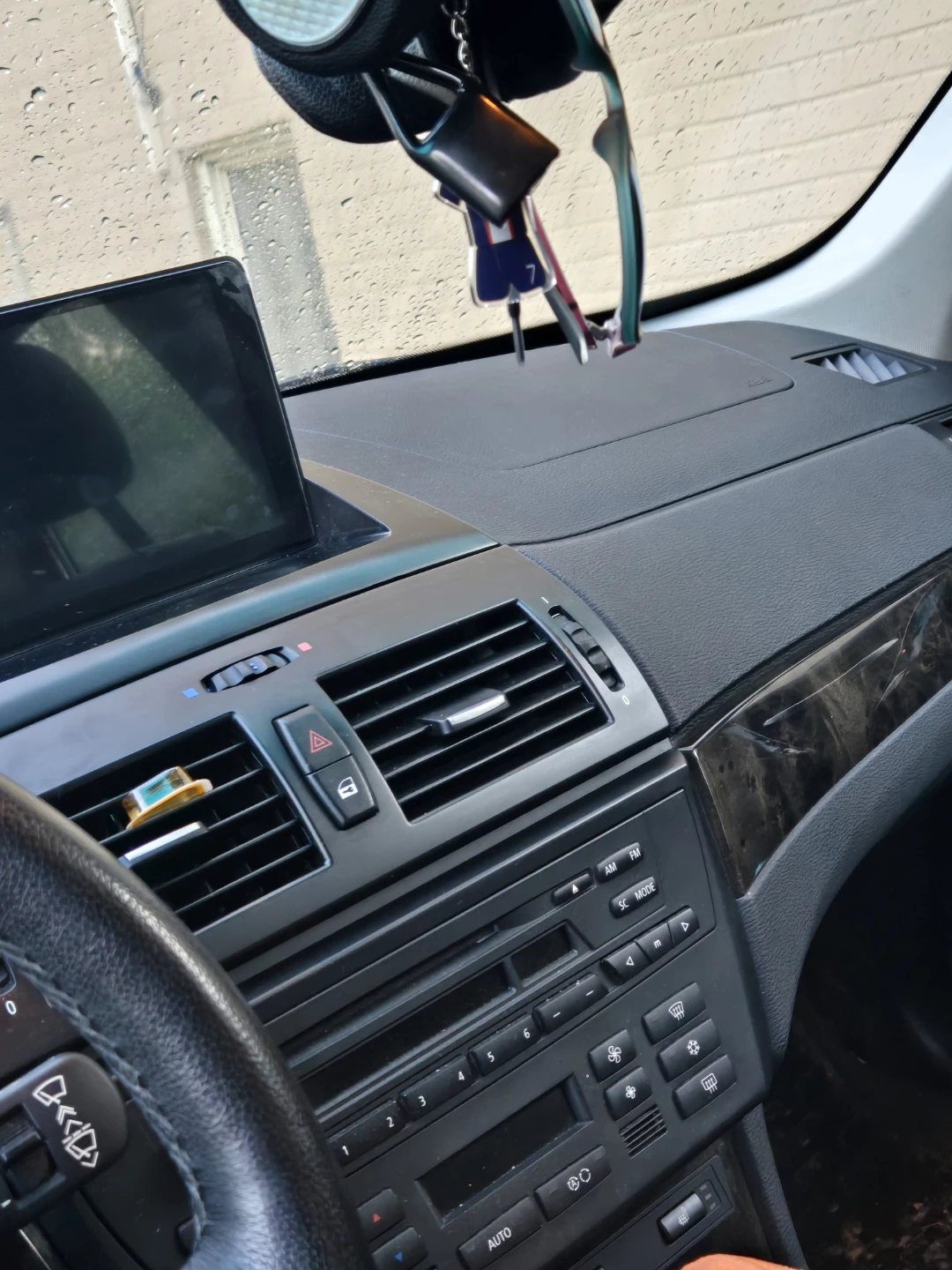 White BMW X3 2010 - photo 5