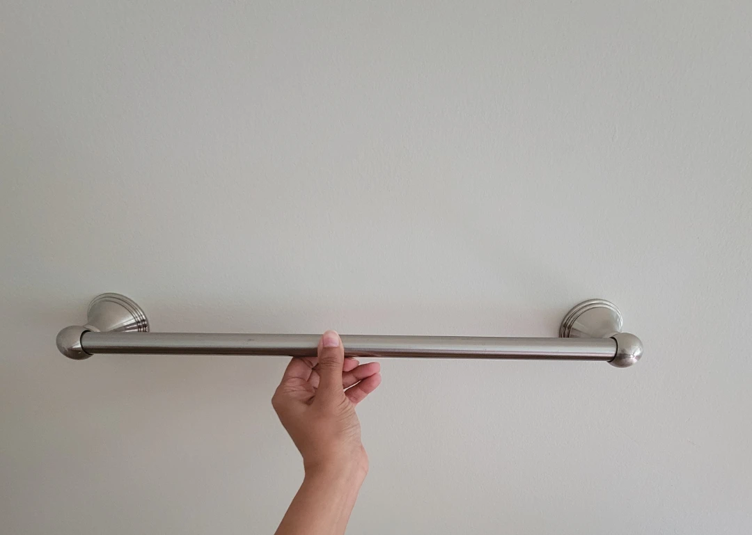 18 inch towel rail - photo 2