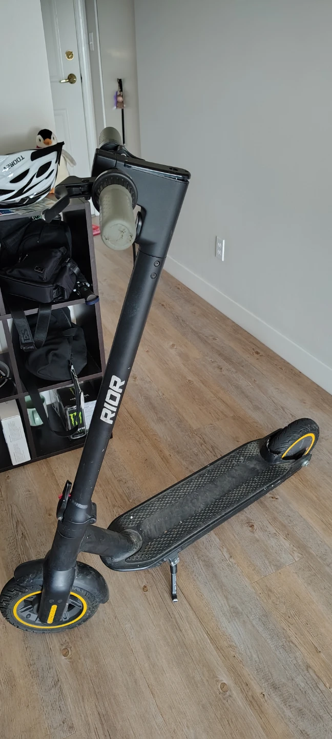 RIOR Electric Scooter