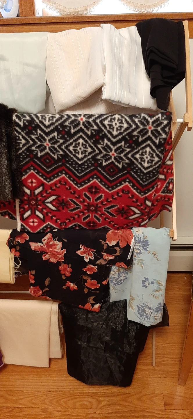 Various fabric pieces $2 each - photo 2