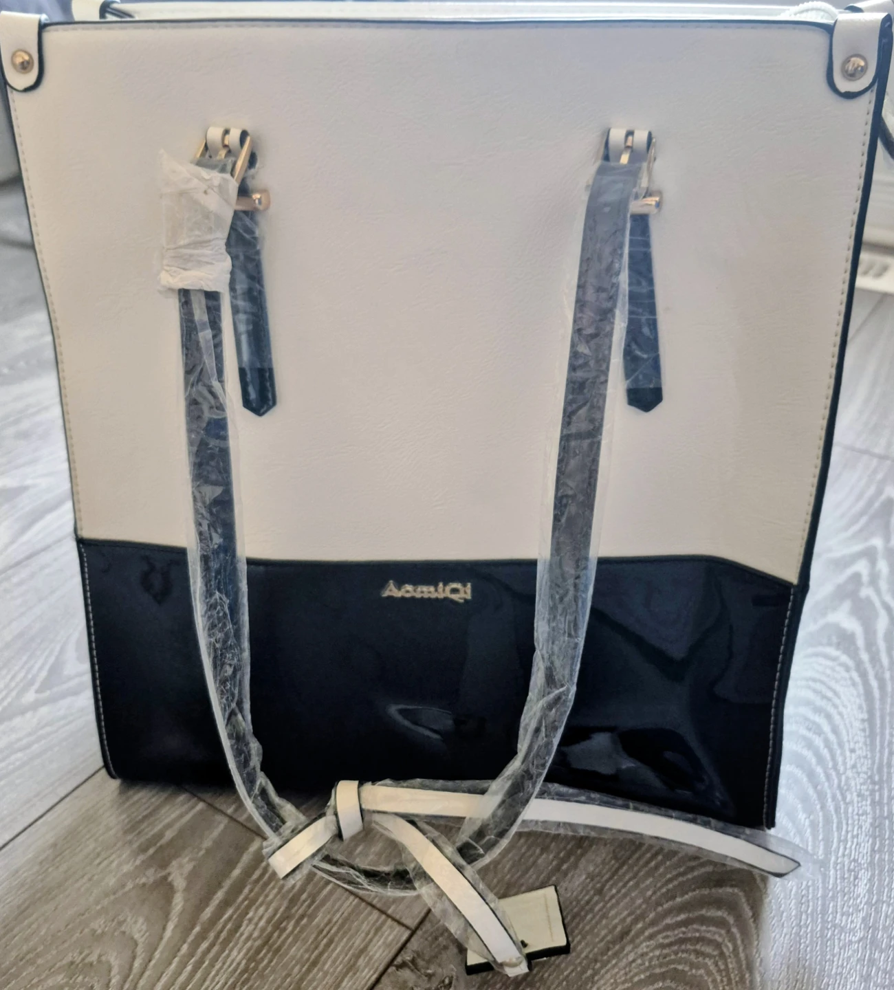 AomiQi Tote Bag - White and Black