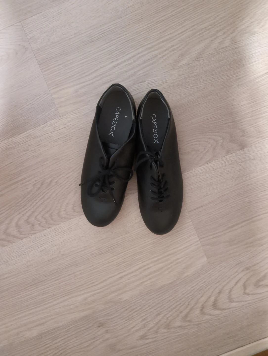 Capezio Black Tap Shoes Size 4 1/2