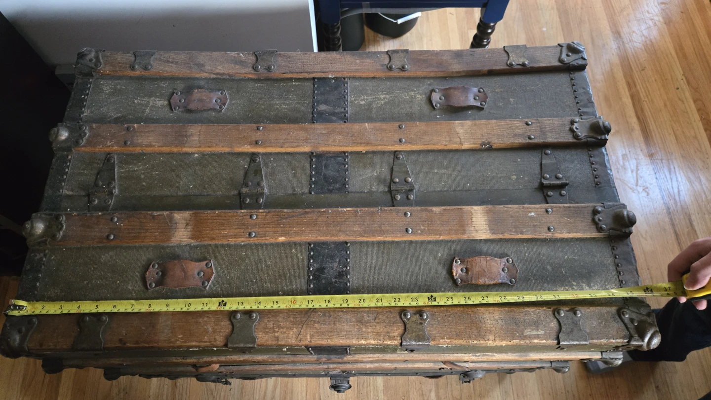 Vintage Trunk Dresser with Drawers - photo 5