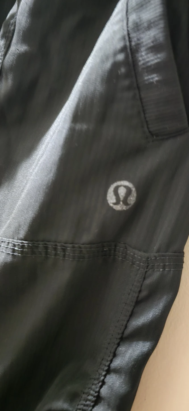 Lululemon Black Ruched Joggers Pant size xs - photo 2