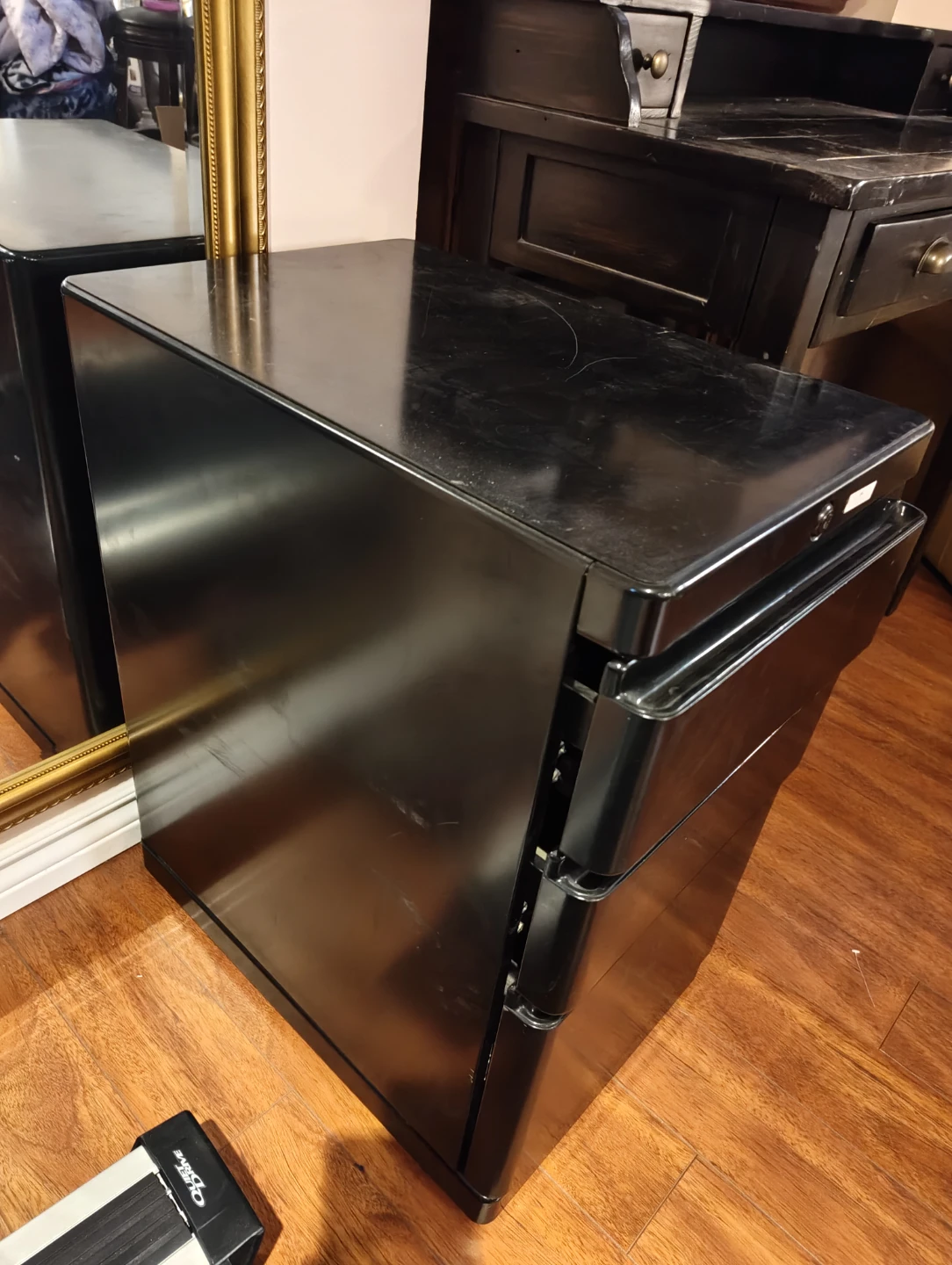 Black 3-Drawer Solid File Cabinet - photo 3