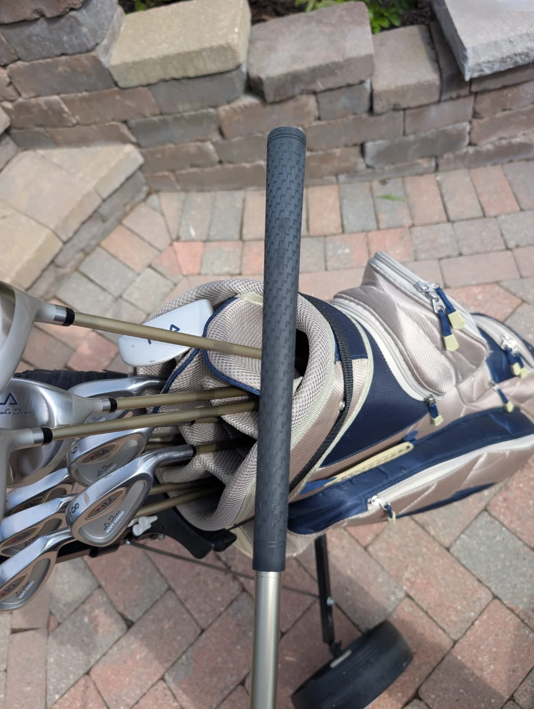 Ladies Fila Golf Club Set with Bag and Cart - right handed - photo 5