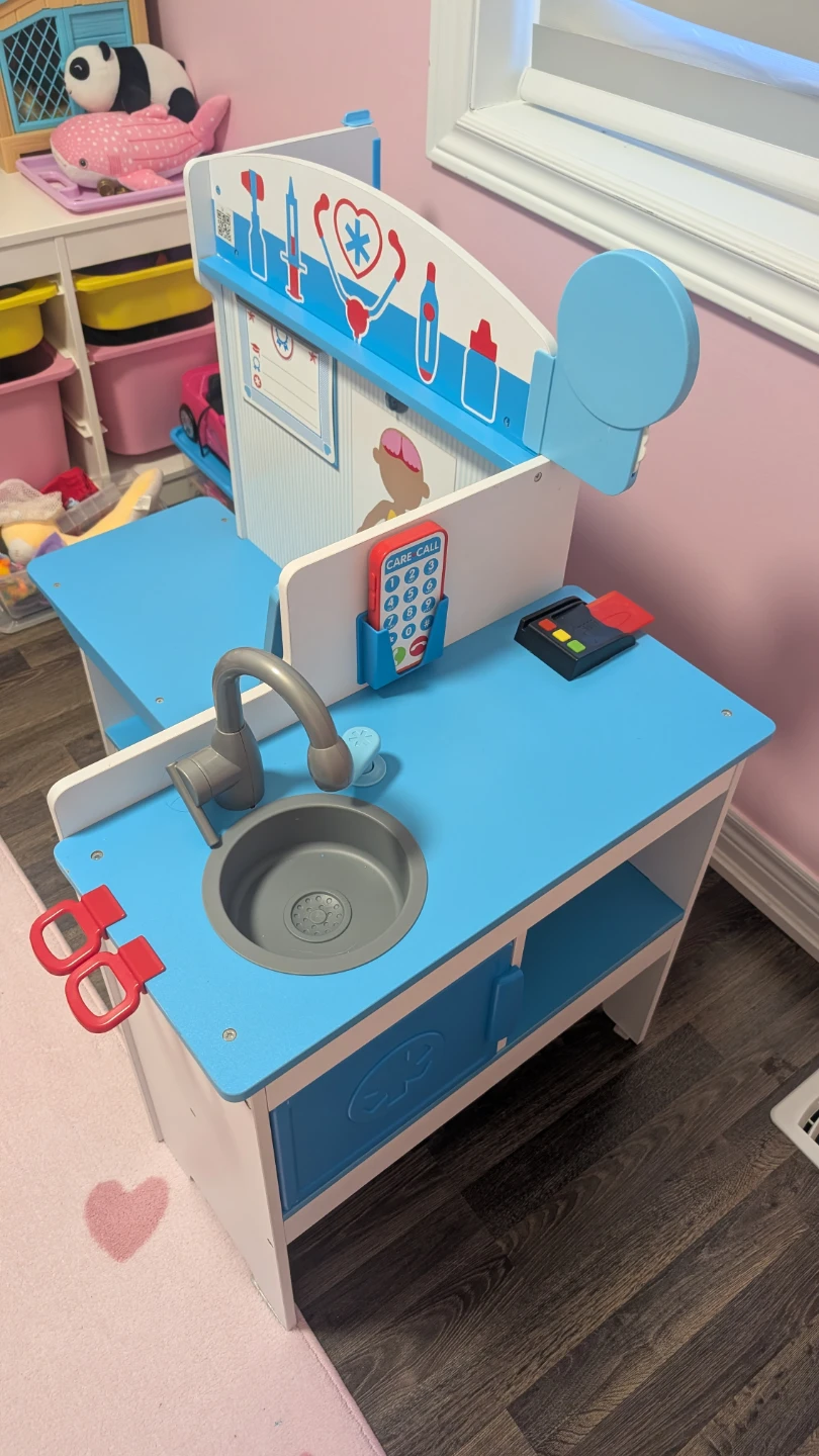 Melissa & Doug Wooden Doctor Doctor Role Play Set - photo 3
