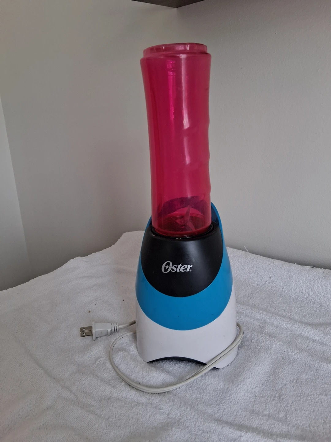 Oster Personal Blender with Pink Jar