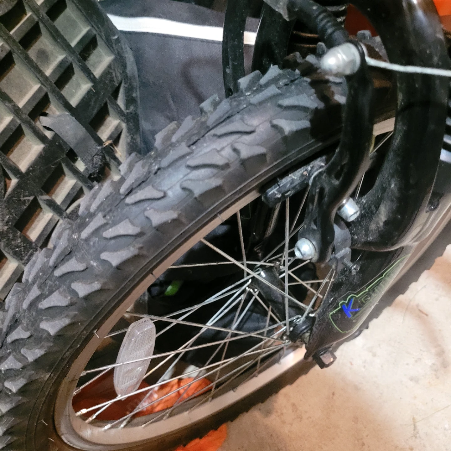 CCM F920 Kids Bike - photo 3