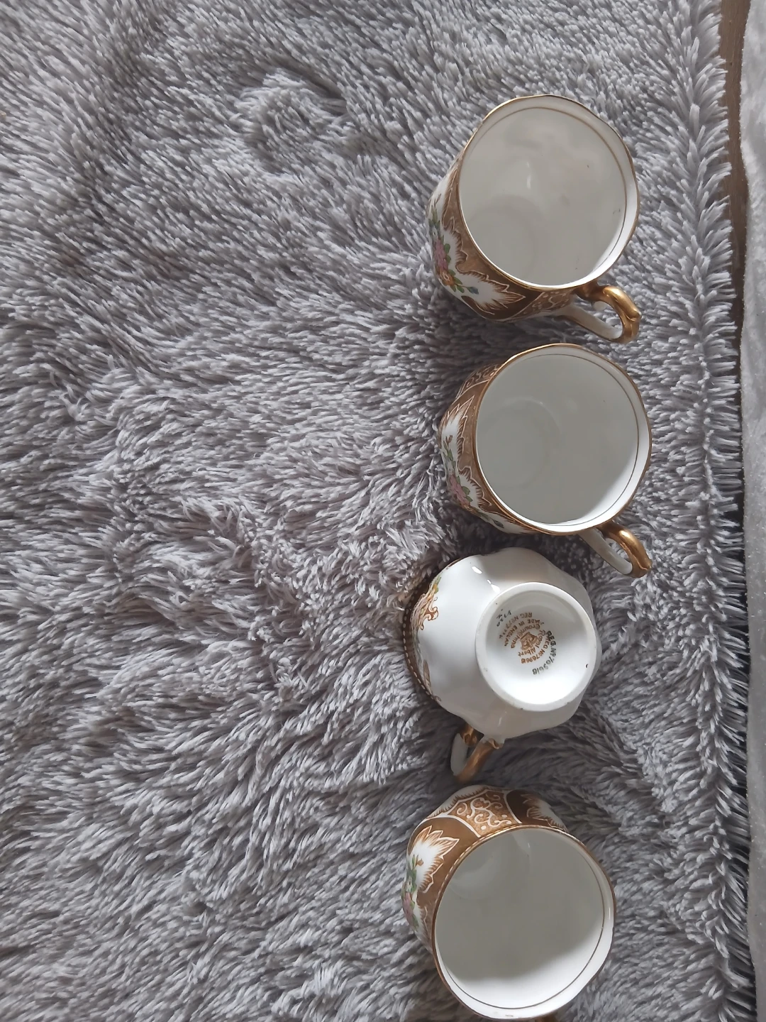 Vintage Porcelain Tea Set with Floral Design - photo 5