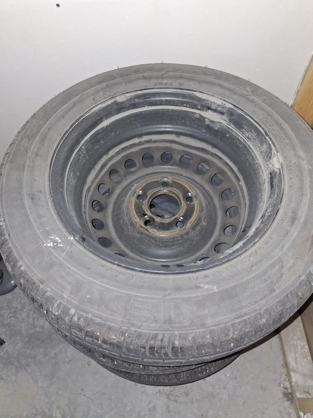 4 tirs on rims.