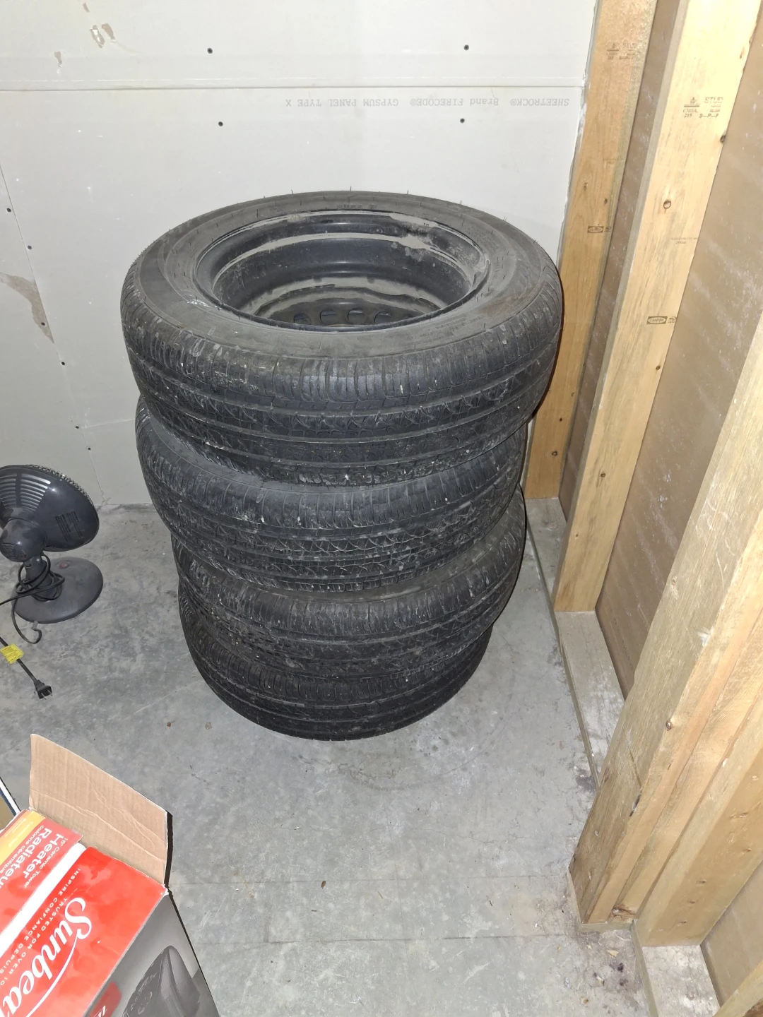 4 tirs on rims. - photo 2