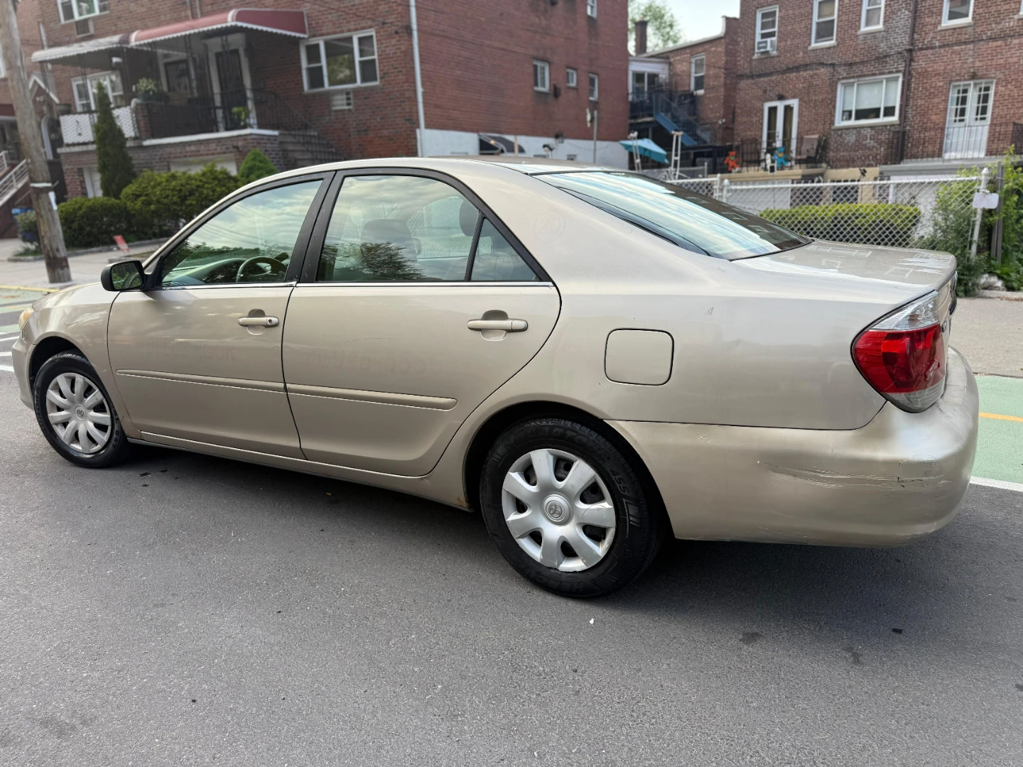 Toyota Camry Sedan - photo 4