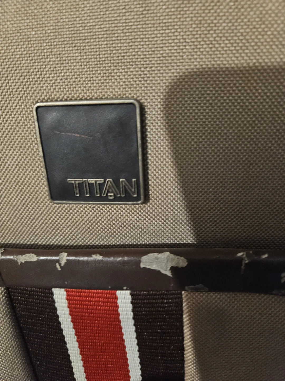 Titan Luggage - 22 inch Carry-On Suitcase - photo 3