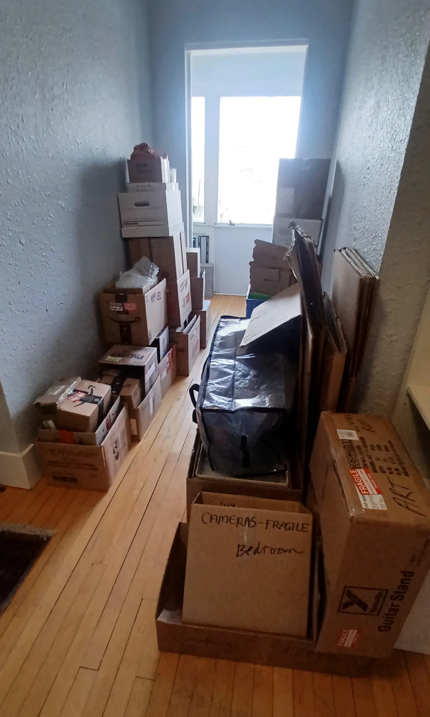 Moving boxes & packing materials