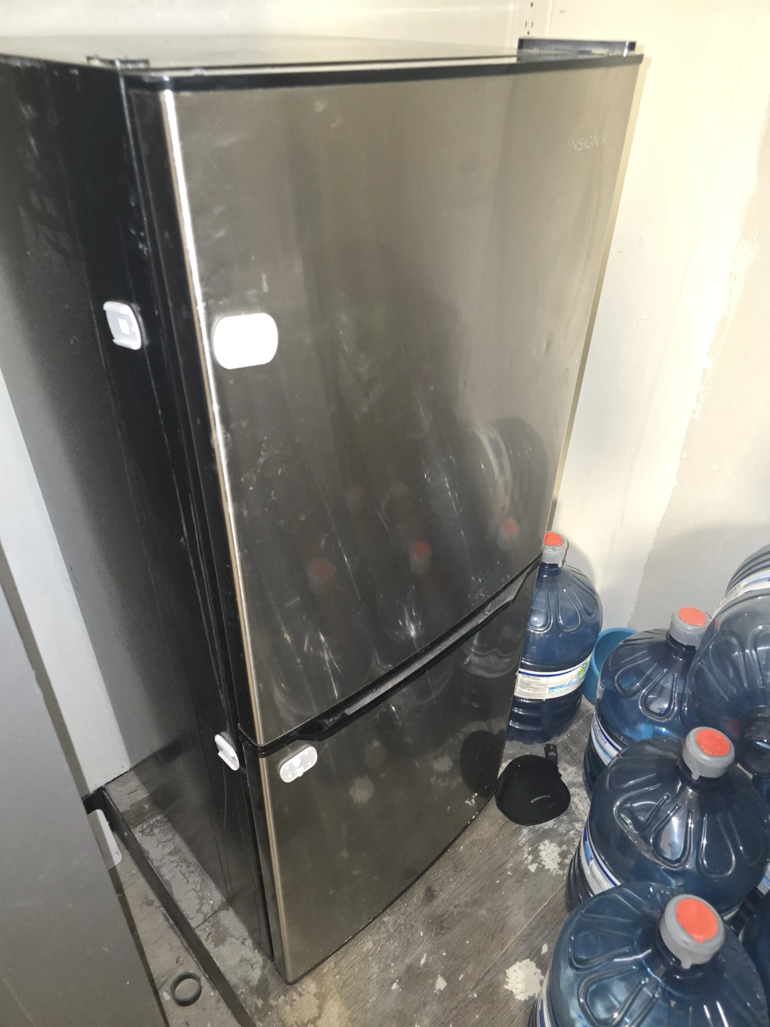 Insignia Mini Fridge