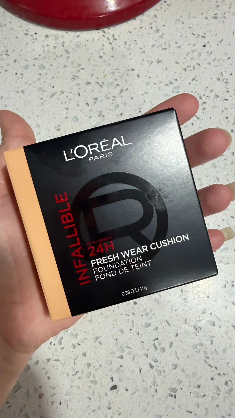 L'Oréal Infallible 24H Fresh Wear Cushion Foundation 100 Neutral