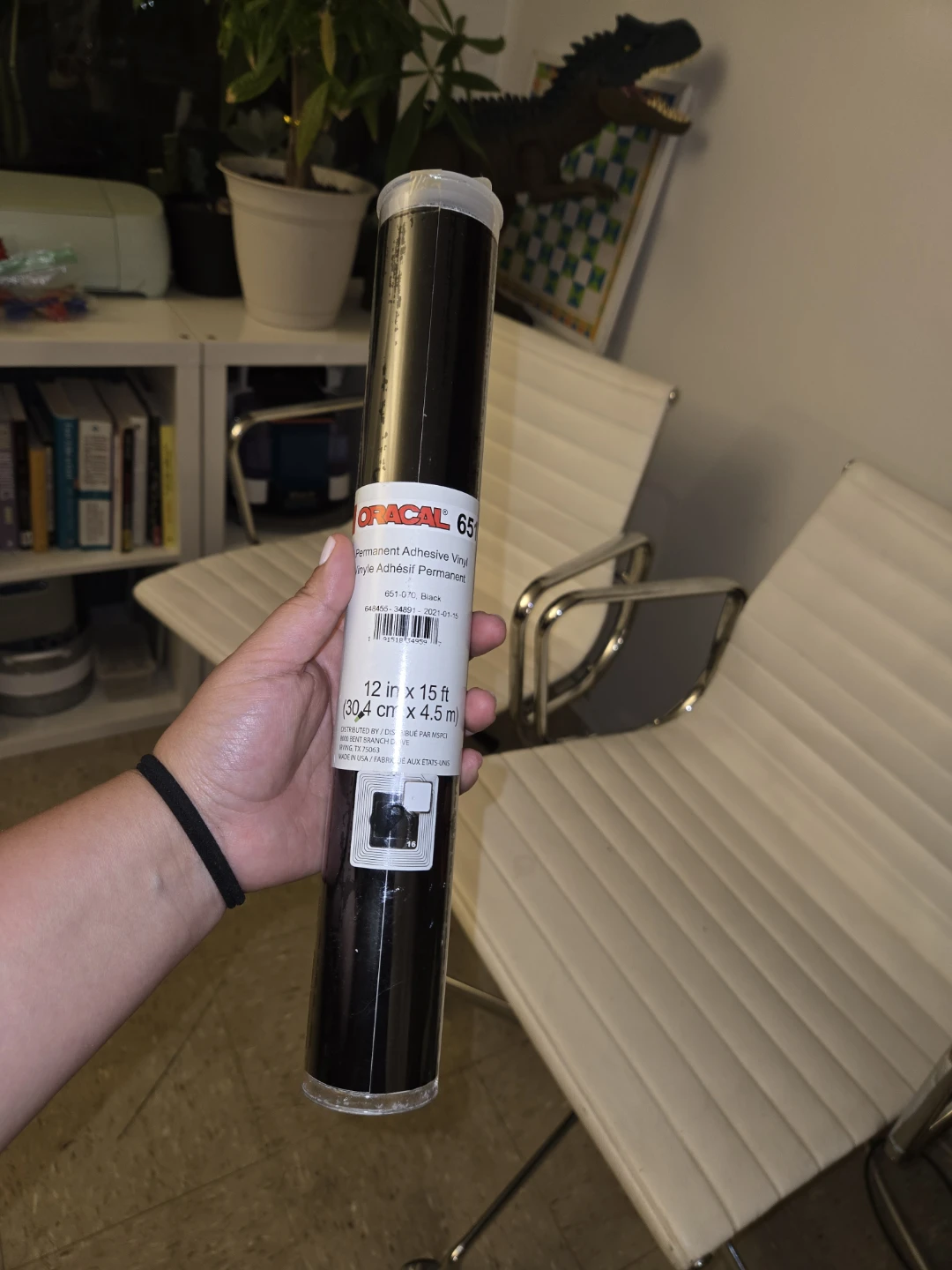 ORACAL 651 Permanent Adhesive Vinyl - Black, 12 in x 15 ft