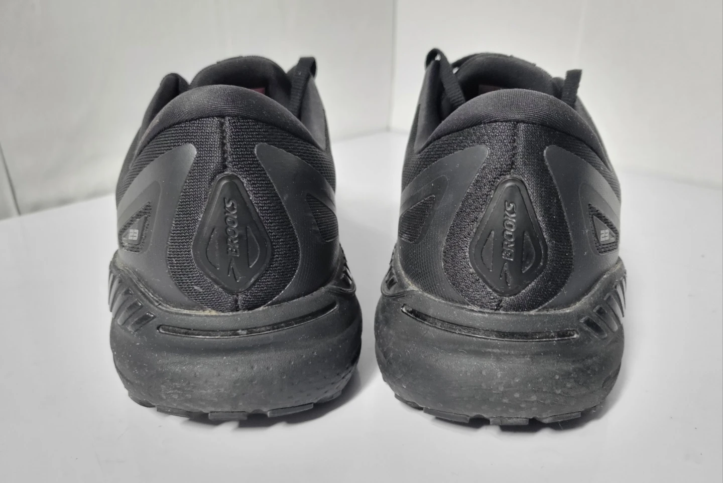 Brooks Adrenaline GTS 23 Running Shoes - Black, size 13 (81) - photo 5