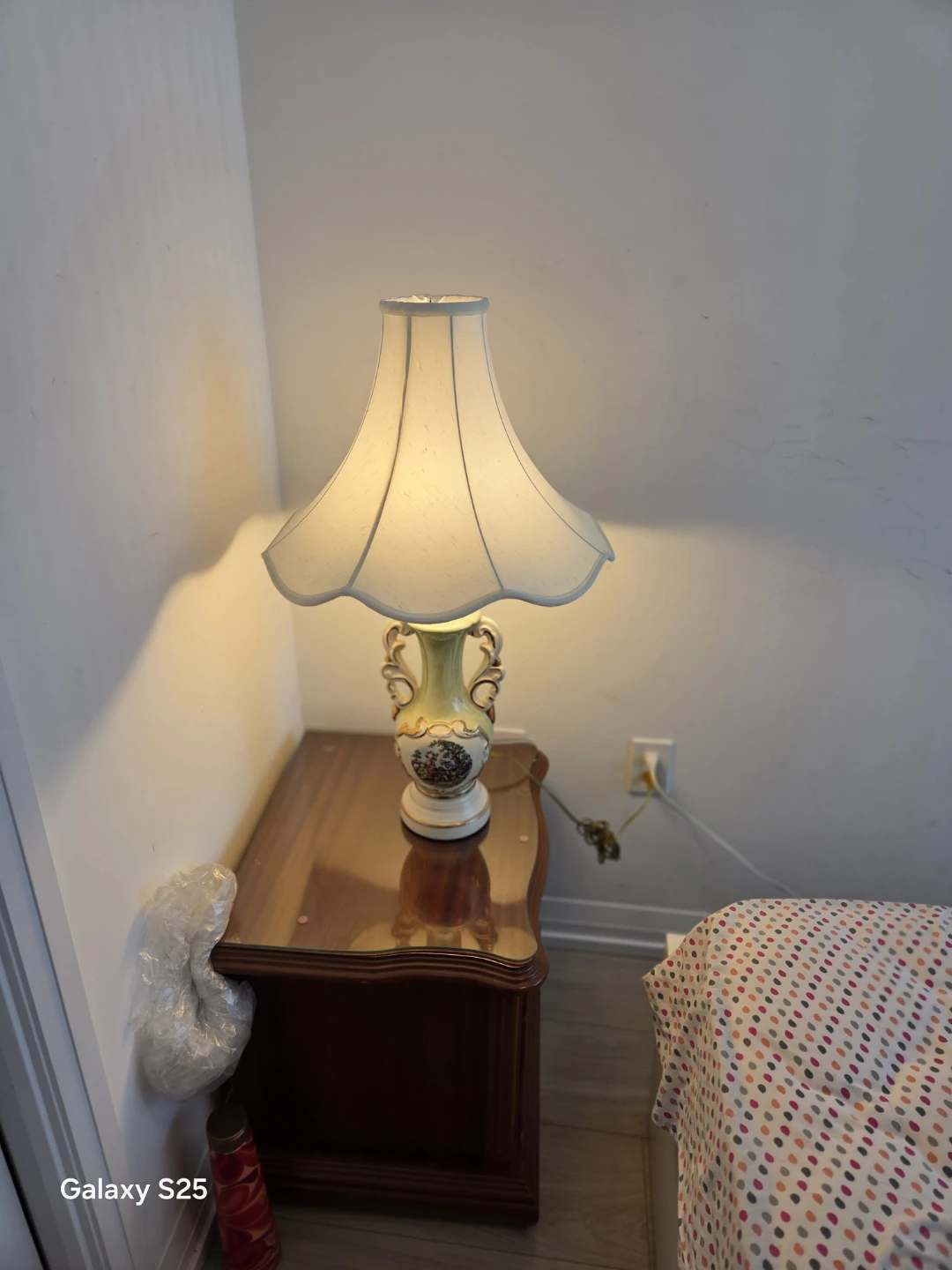 Vintage Ceramic Table Lamp with Decorative Scene - photo 4