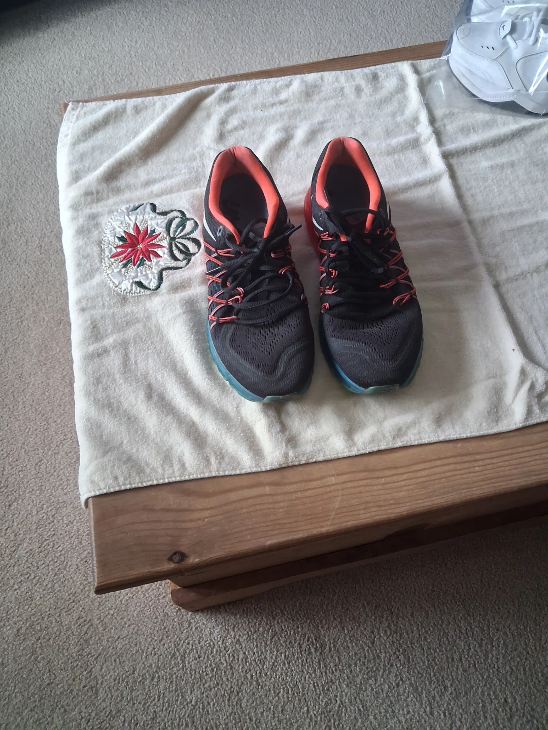 Nike Air Max Running Shoes - photo 2