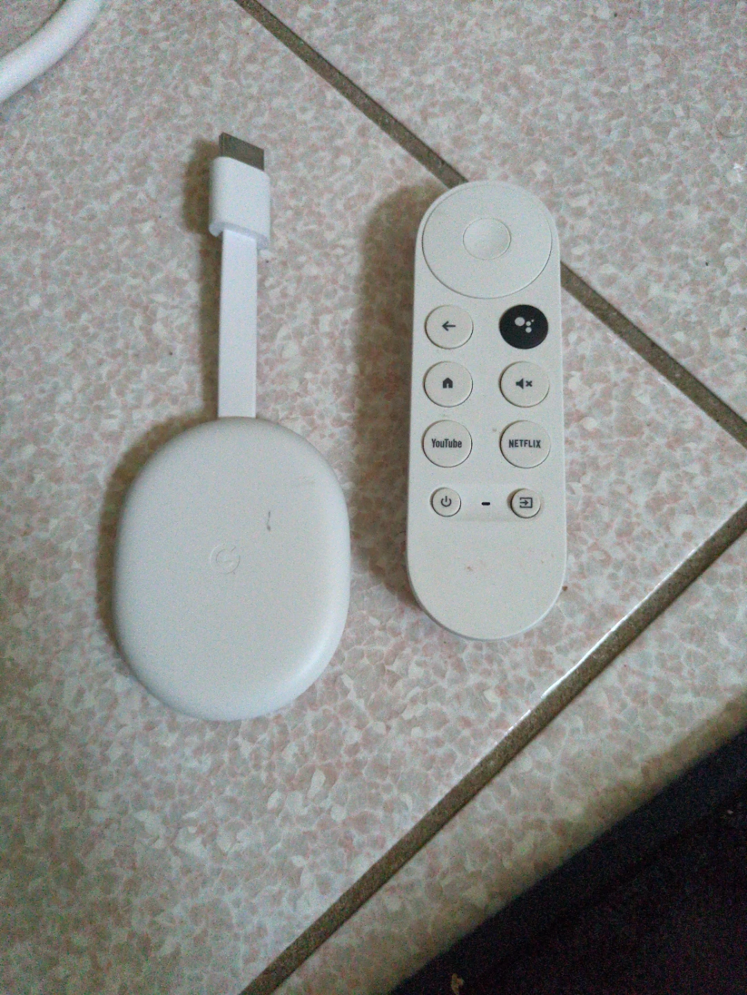 Google Chromecast HD with Google TV Remote - photo 2