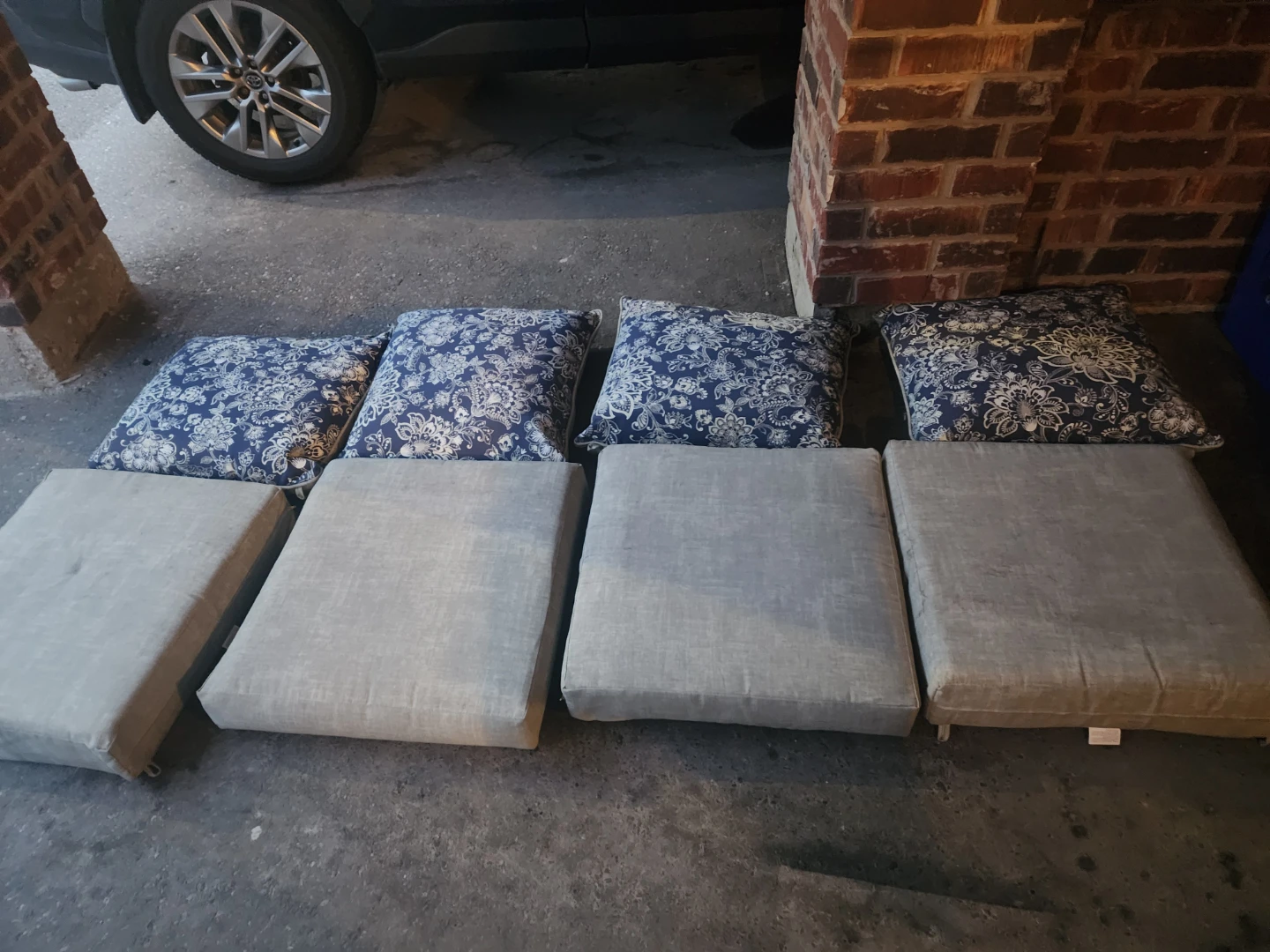Patio cushions  omly - photo 2