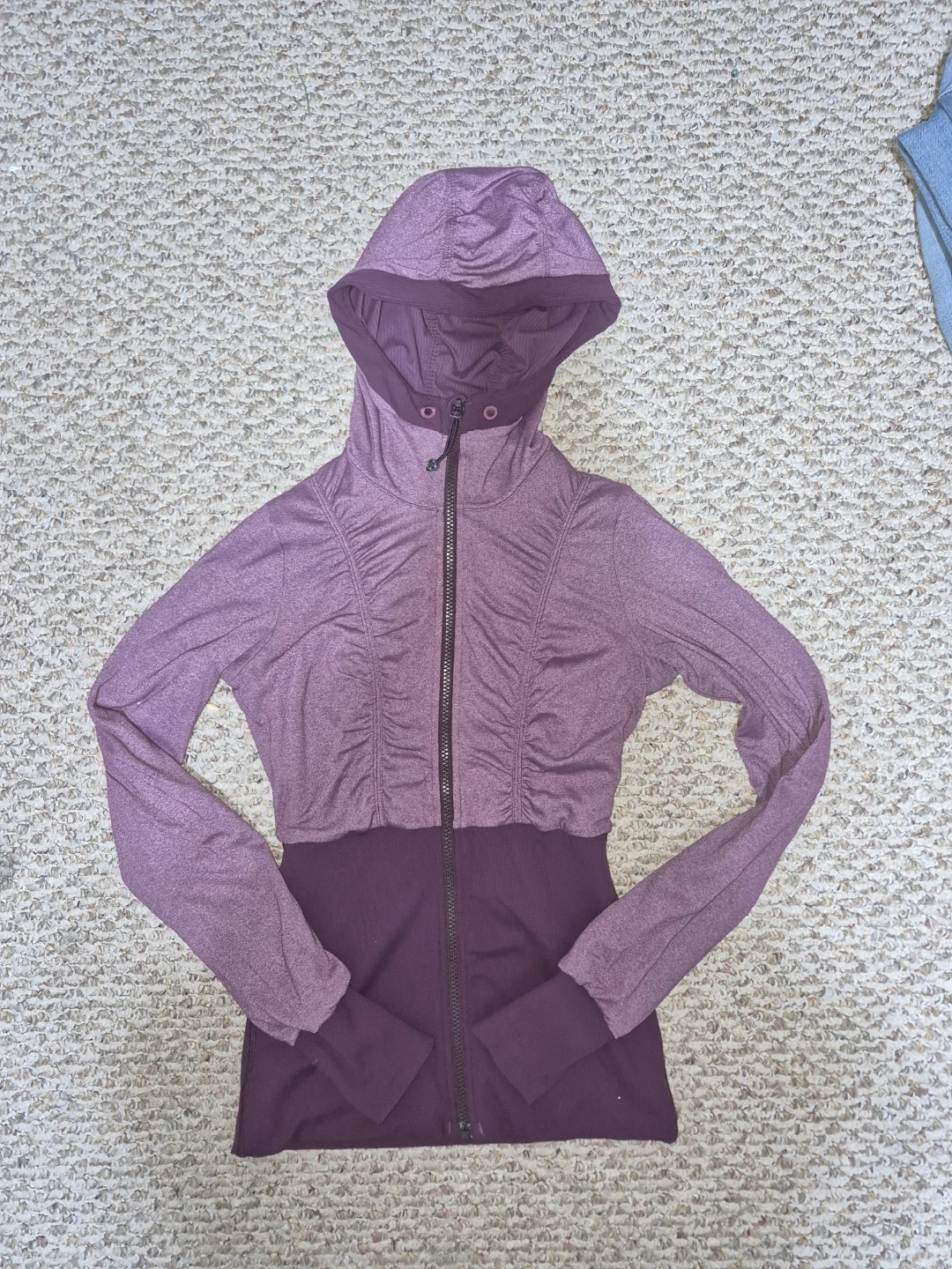 Lululemon hooded athletic jacket women's size 4 plum - photo 2