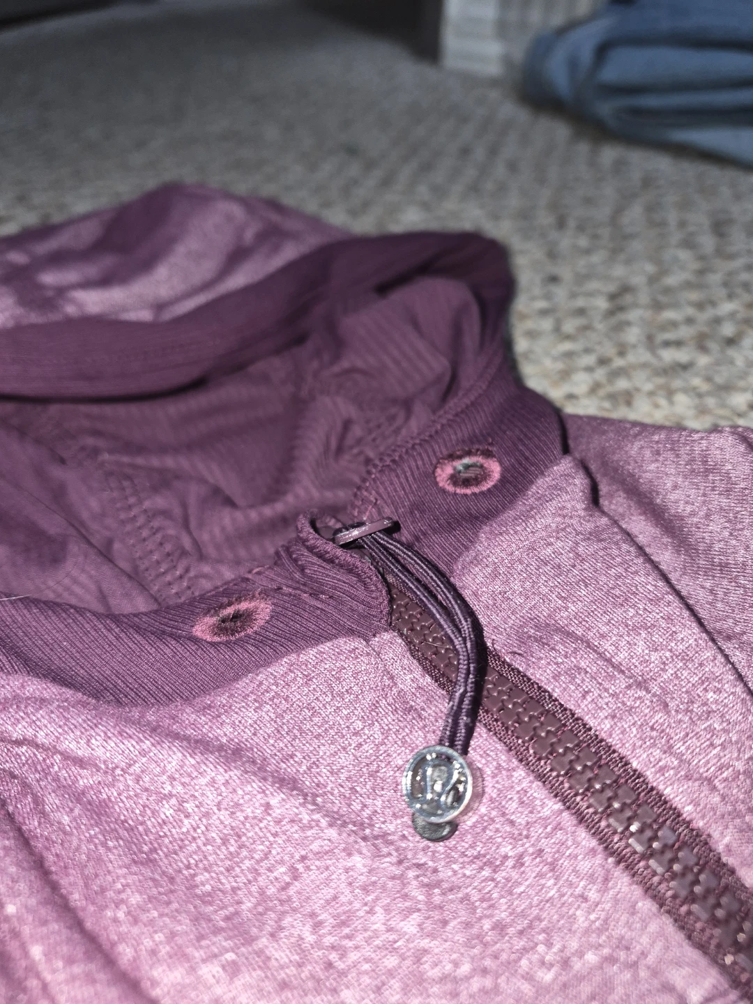 Lululemon hooded athletic jacket women's size 4 plum - photo 3
