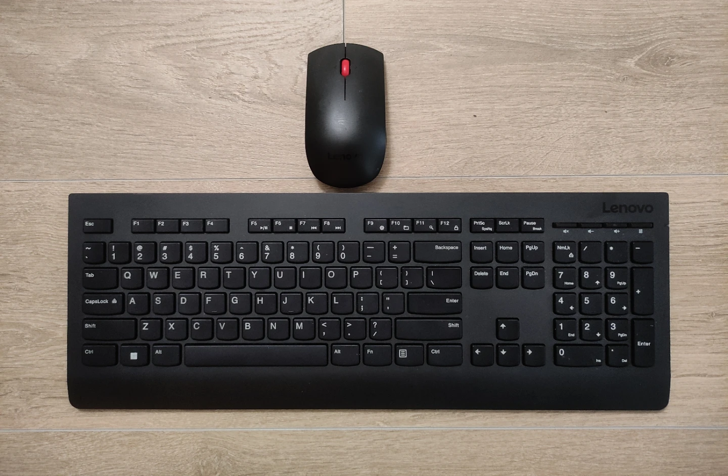 Lenovo Wireless Keyboard and Mouse Combo