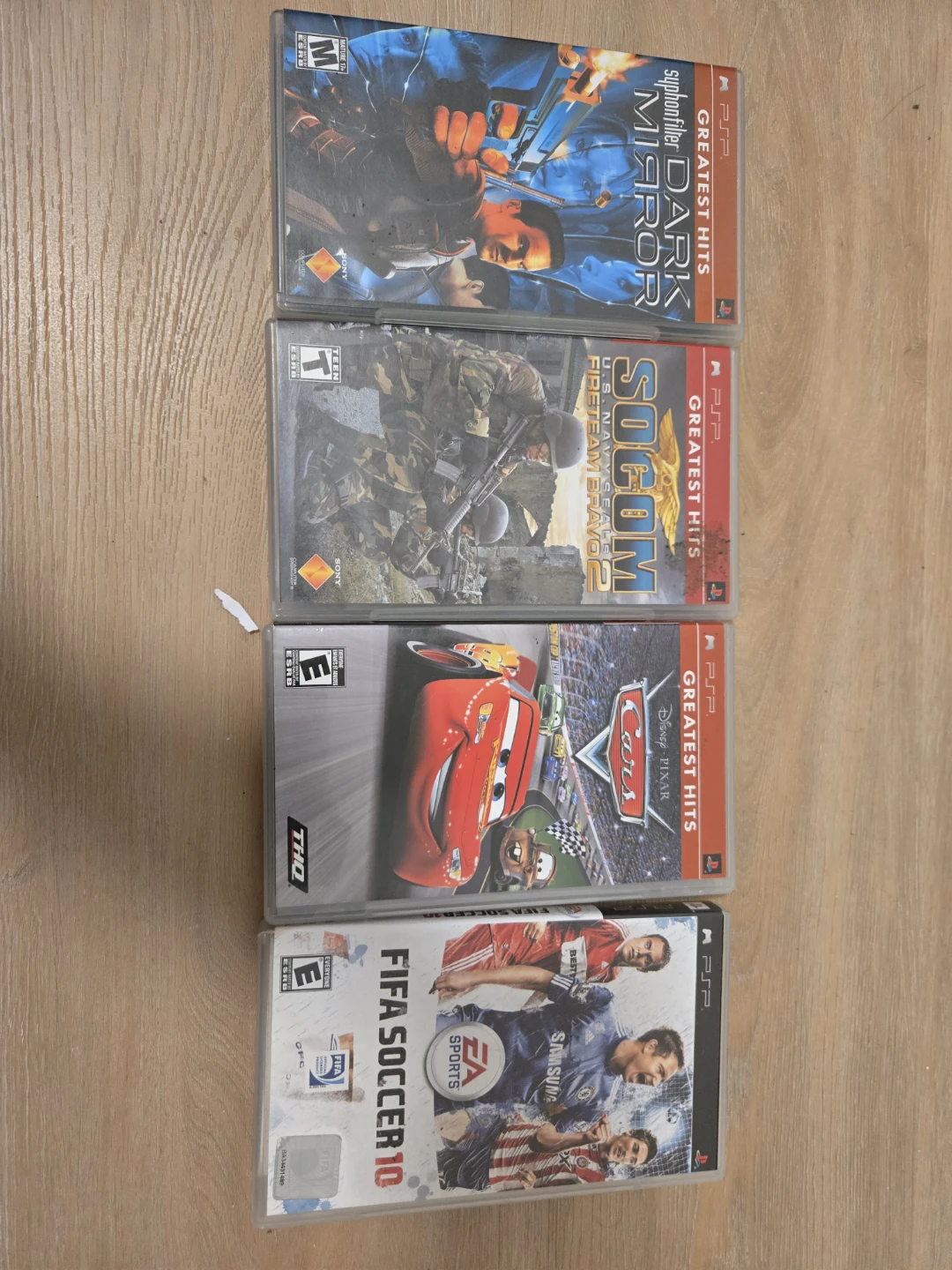 PSP Game Bundle with Case - photo 3