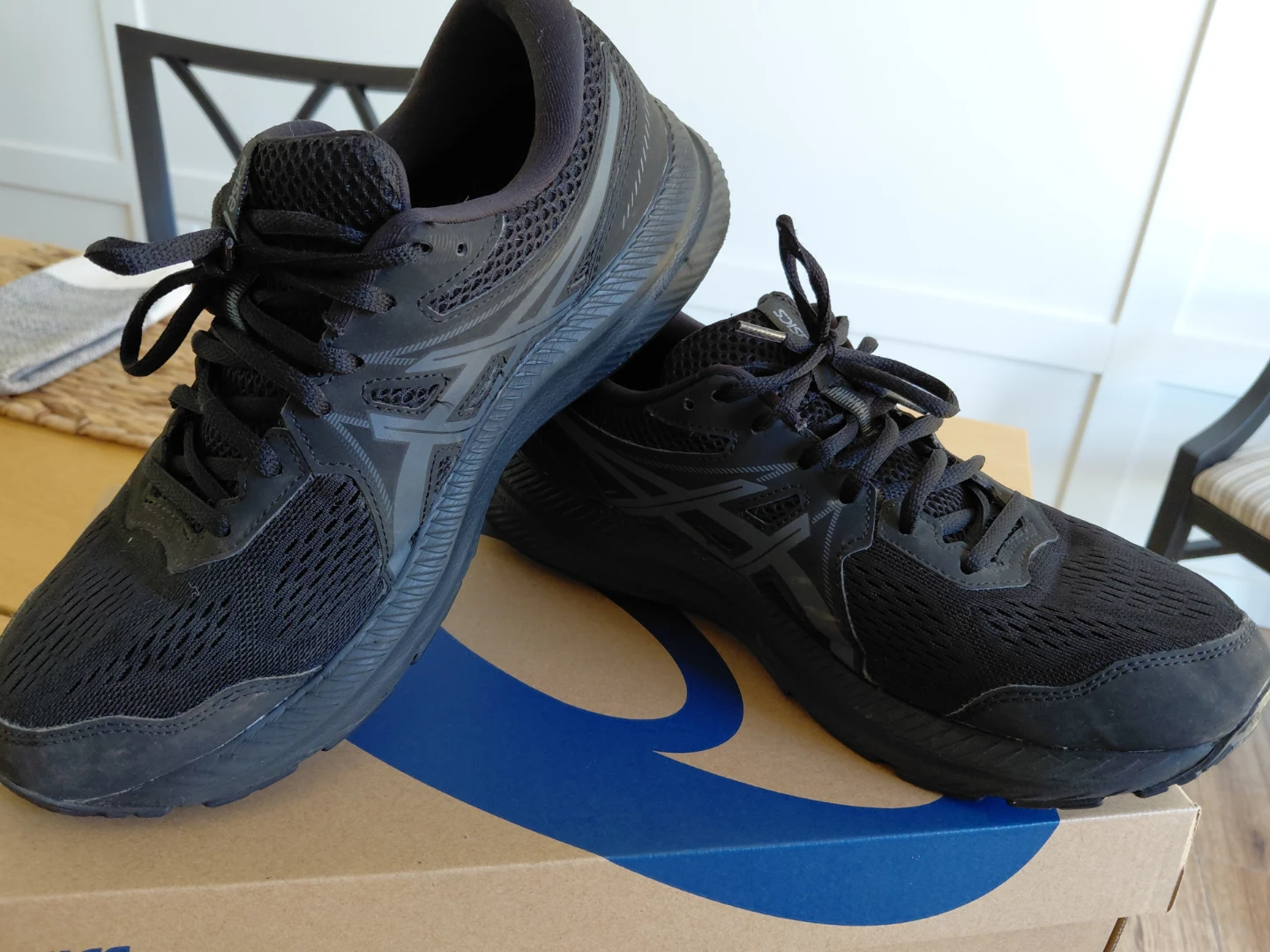 9.5 Extra-Wide Asics - photo 3