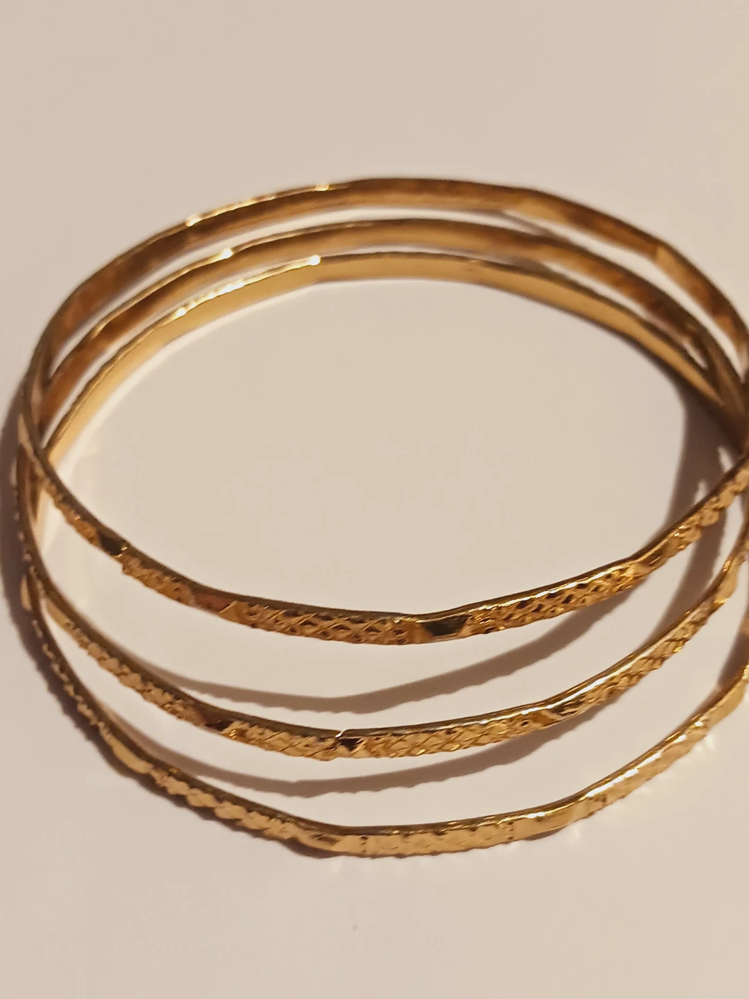 New!!! Set of 3 gold-tone bangles - photo 4