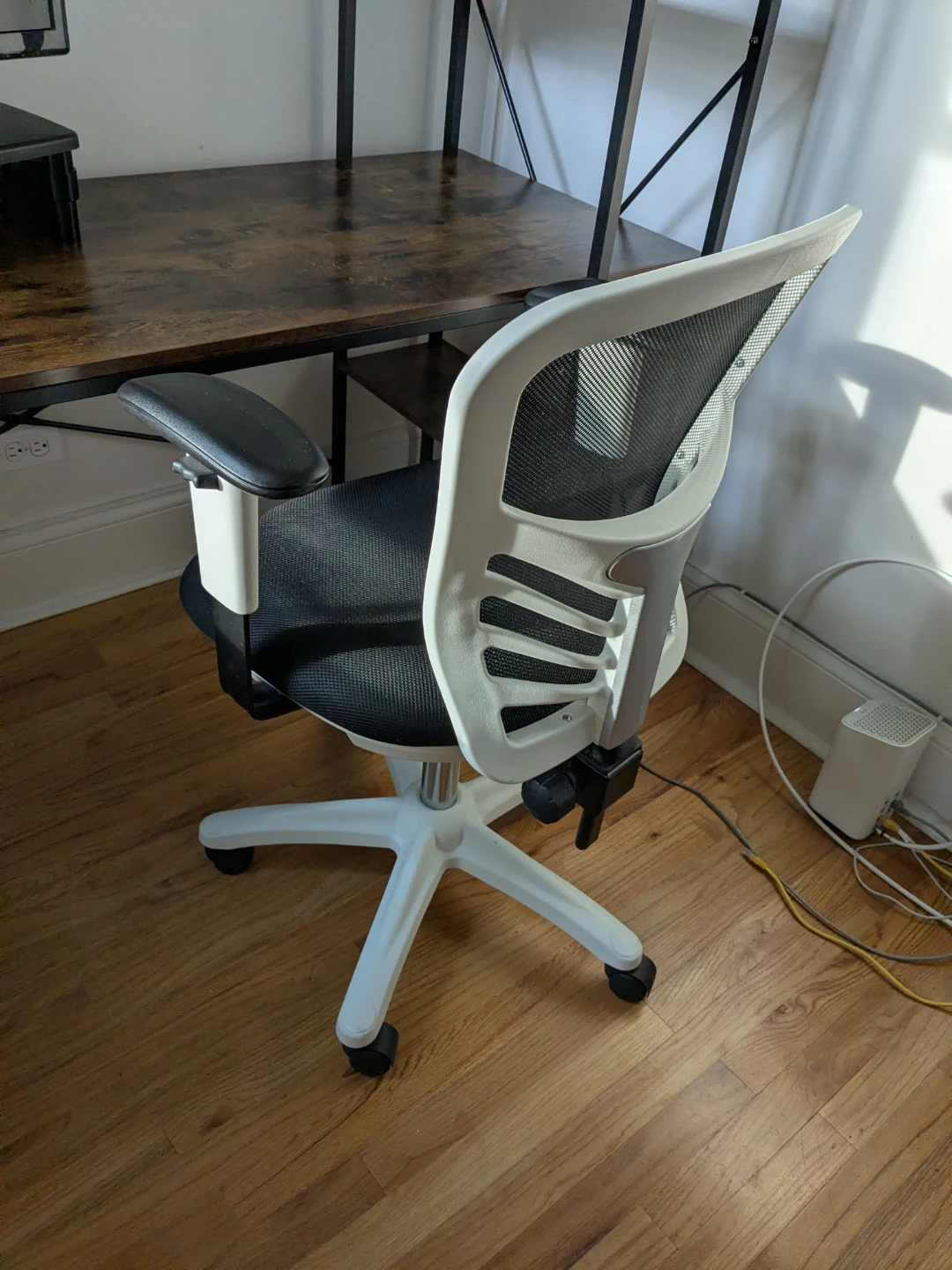 Office Chair - Mesh Back, Adjustable - photo 2